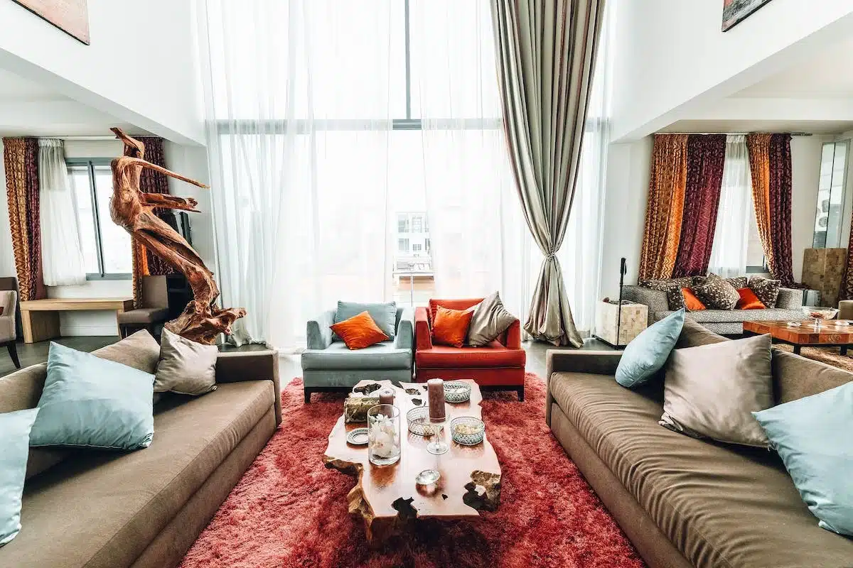 couches colorées