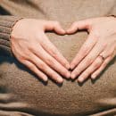 Comment rendre son annonce de grossesse inoubliable ?