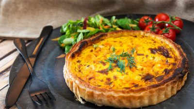 Tarte aux fromages : un plat convivial à partager en famille